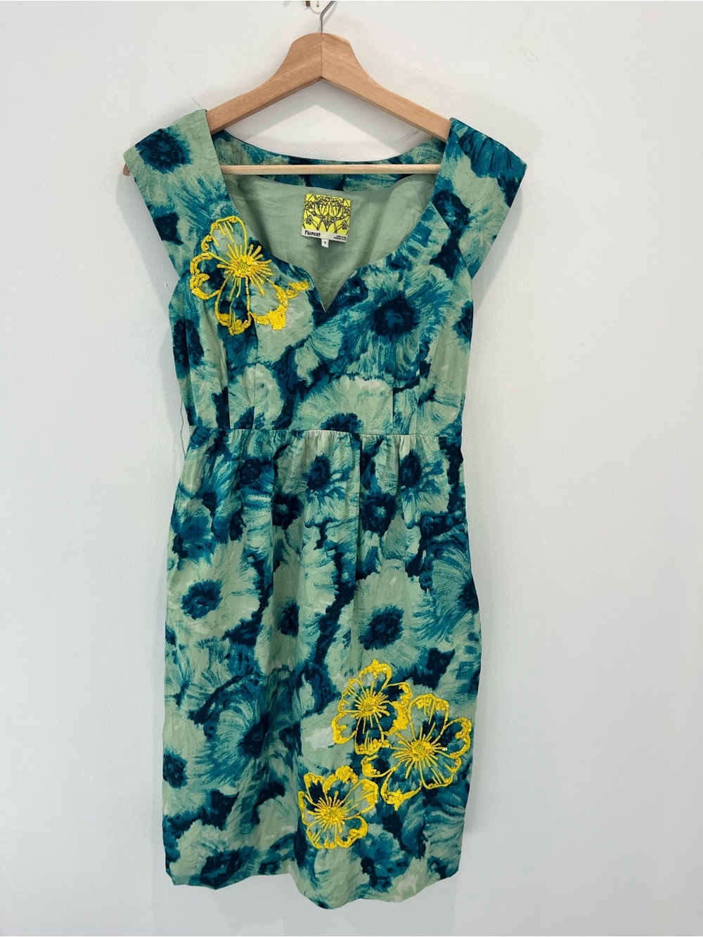 ANTHROPOLOGIE Floreat Floral Sleeveless Dress in Blue with Yellow Embroidery
